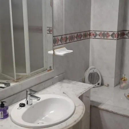 Casa Irlia Hotel *